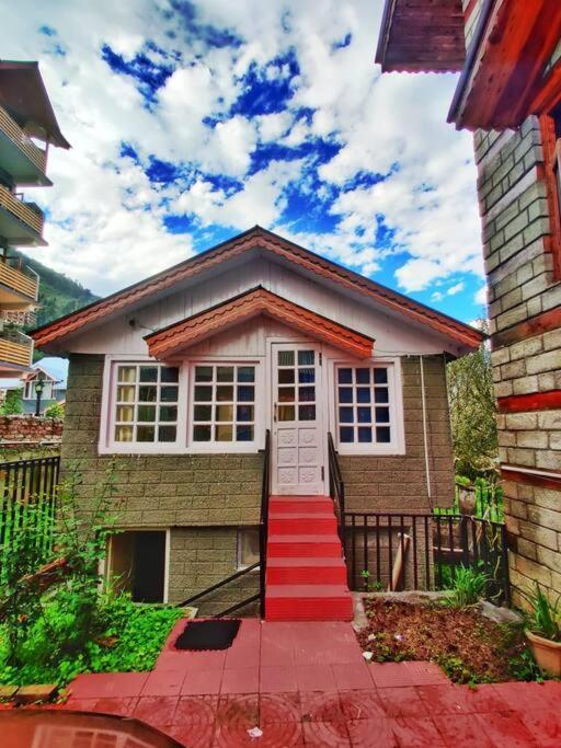Aroma Taru Villa / Cottage ,Manali Exteriér fotografie